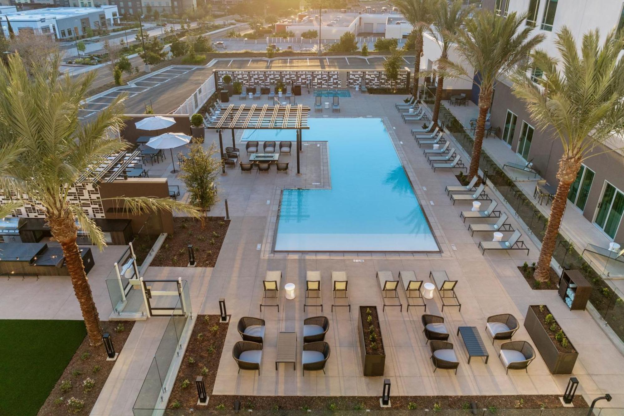 Springhill Suites By Marriott Chula Vista Eastlake Bagian luar foto