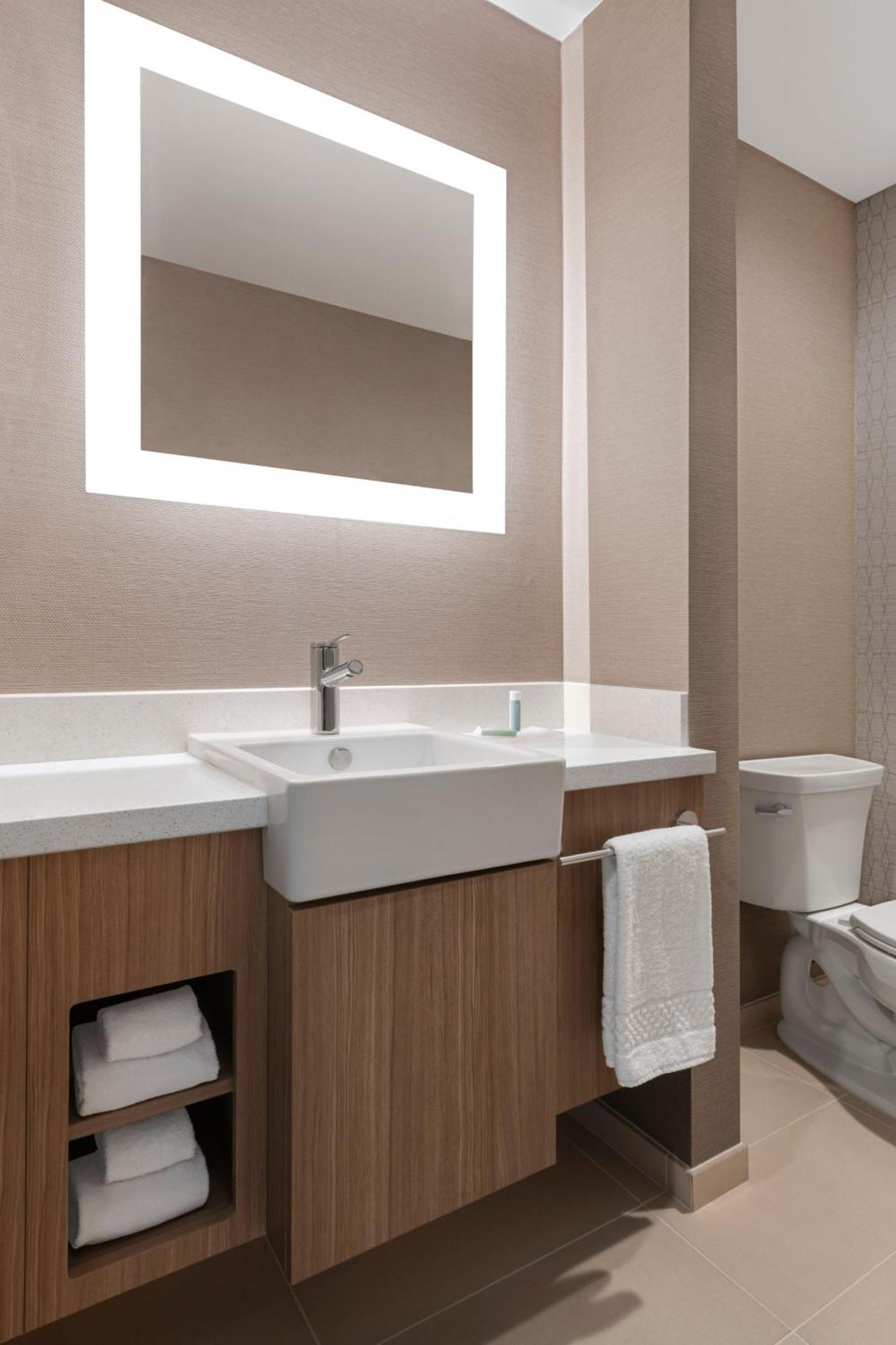 Springhill Suites By Marriott Chula Vista Eastlake Bagian luar foto